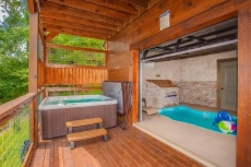 Rainwater Falls - Bear Tracts Vacation Cabins