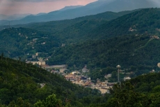 Rainwater Falls - Bear Tracts Vacation Cabins