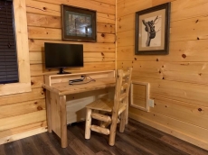 Crazy Like a Fox - Bear Tracts Vacation Cabins