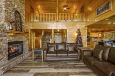 Royal Vista - Bear Tracts Vacation Cabins