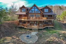 Royal Vista - Bear Tracts Vacation Cabins