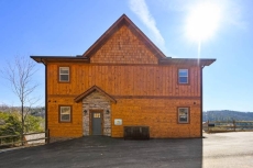 3 BR Pet-Friendly Cabin Rental