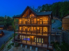 Poolside Views in Dreamland - Bear Tracts Vacation Cabins