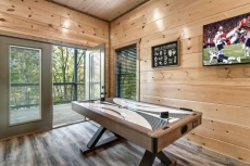 Smoky Mountain Paradise - Bear Tracts Vacation Cabins