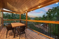 Red Sky Retreat - Bear Tracts Vacation Cabins