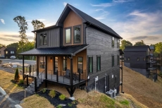 6 BR Pet-Friendly Cabin Rental