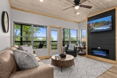 Just Below Heaven - Bear Tracts Vacation Cabins