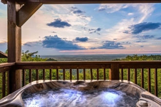 2 BR Mountain View Cabin Rental in Sevierville, Tennessee