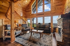 A Grandview Getaway - Bear Tracts Vacation Cabins