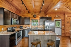 A Grandview Getaway - Bear Tracts Vacation Cabins