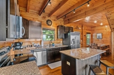 A Grandview Getaway - Bear Tracts Vacation Cabins