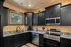 Creekside Lodge - Bear Tracts Vacation Cabins