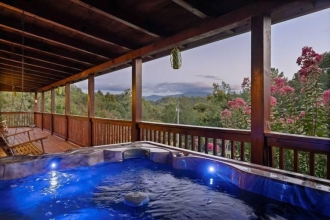 3 BR Private Pool Cabin Rental in Pigeon Forge, Tennessee