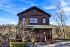 Mountain Getaway and a Theater - Bear Tracts Vacation Cabins
