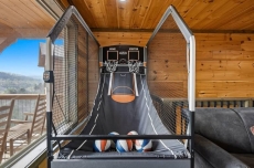 Shangrila Splashing Views - Bear Tracts Vacation Cabins