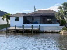 A sunny Florida getaway