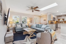 Villa Jaclyn - Gulf Access, Hot Tub & Pet Friendly