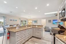 Villa Jaclyn - Gulf Access, Hot Tub & Pet Friendly