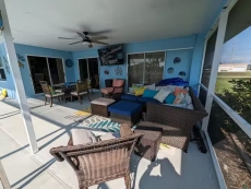 Calypso Cove Waterfront Oasis w Pool & Spa