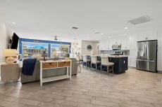 The Salty Pelican Retreat – Gulf Access & Hot Tub