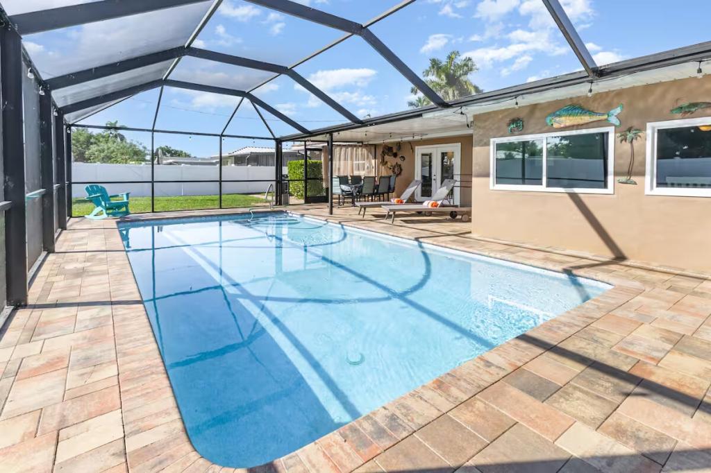 3 Bedrooms Pet Friendly Condo Rental in Cape Coral, Florida