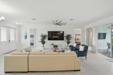 Cape Haven - Heated Pool & Sleeps 12