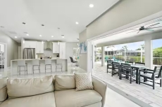 Canal Breeze – Gulf Access & Heated Pool