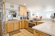 Ultimate Family Home! Game Porch / No Stairs / Pets / Pool / Tesla Charger