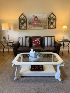 Brick Farmhouse Retreat 7 minutes to Red Clay