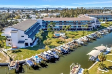 Waterway Cheer Near Anna Maria Island