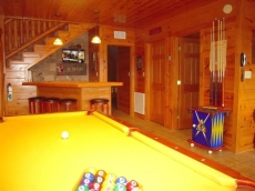 Can't Bear To Leave - Cathy’s Cabins of Pigeon Forge