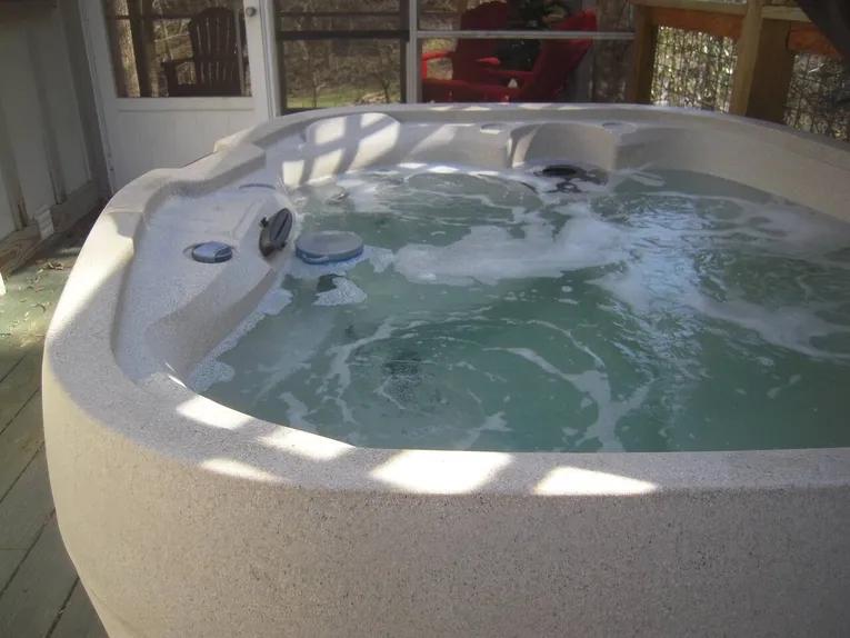 3 Bedrooms Mountain View Cabin Rental in Pigeon Forge, Tennessee