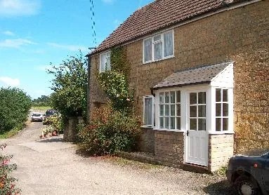 3 Bedrooms Cottage Rental in Drimpton, United Kingdom