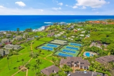 Tennis Courts and Pickleball - 5 min walk