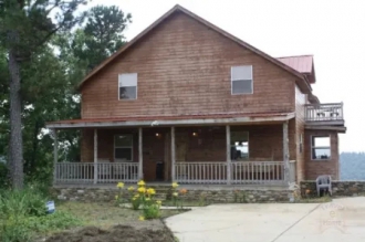 3 BR Cabin Rental in Mountain View, Arkansas