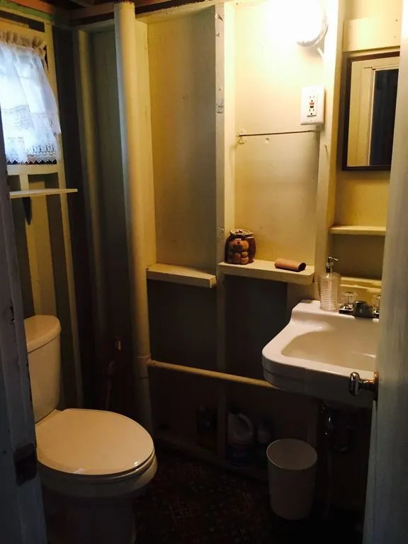 3 Bedrooms Cottage Rental in Rideau Lakes, Ontario