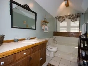 2 Bedrooms Cabin 92 -