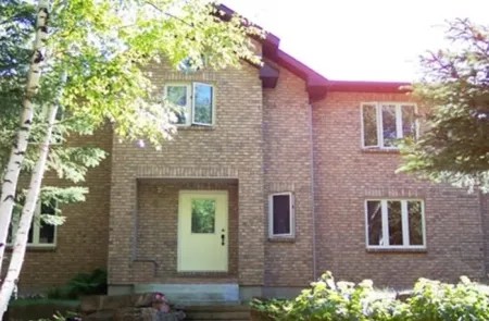 6 Bedrooms House Rental in Ottawa, Ontario