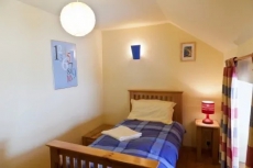 4 Bedrooms Cottage One