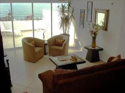 1 Bedroom Condo rental in Marina Vallarta, Jalisco. Ocean view Condo 1 Block from Los Muertos Beach