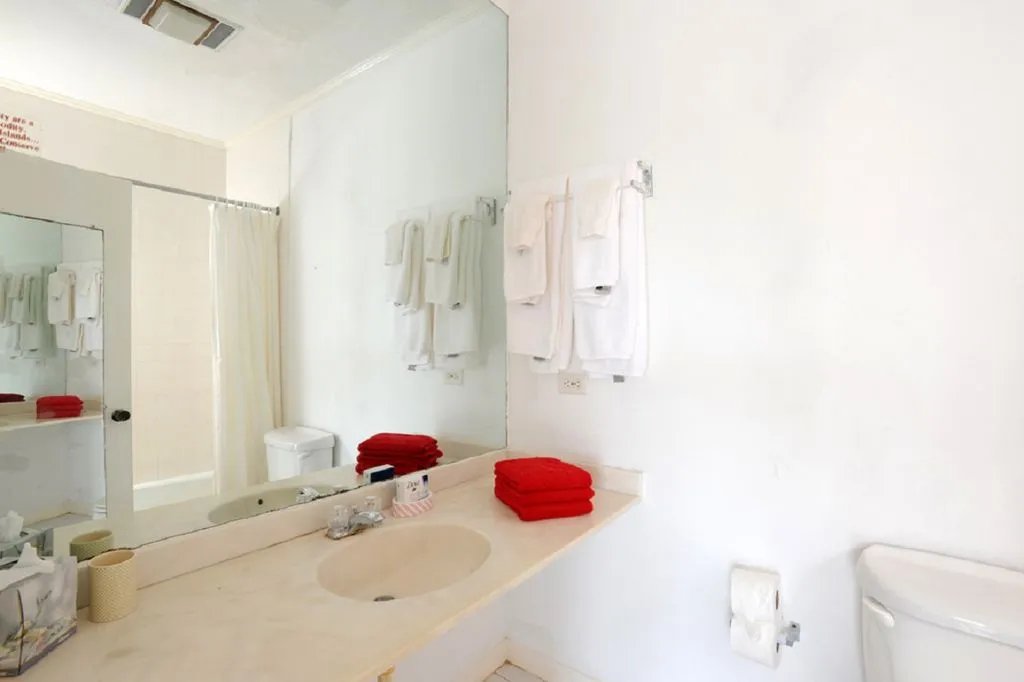 4 Bedrooms House Rental in Bahamas, Bahamas