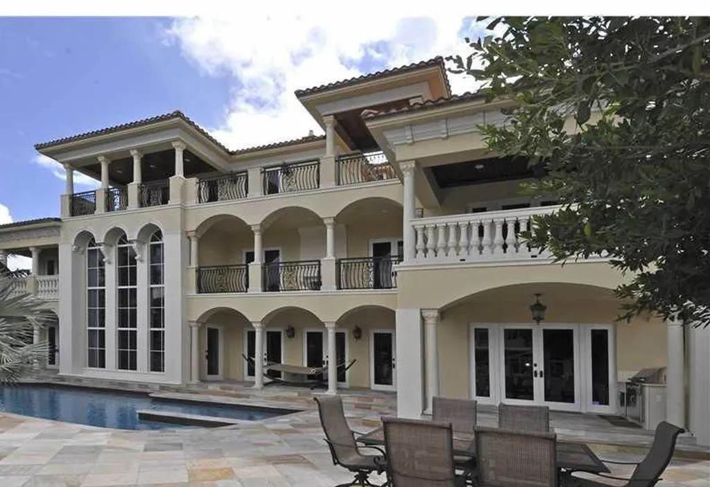 7 Bedrooms House Rental in Broward County, Florida