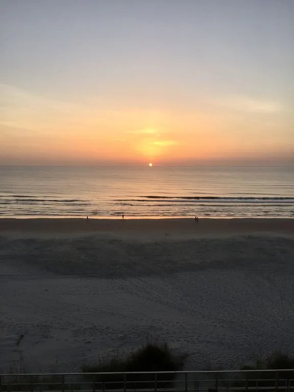 2 Bedrooms Condo Rental in Daytona Beach Shores, Florida