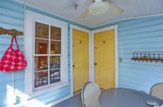 Beach Community, 2 Bed, 2 Bath Walk Everywhere