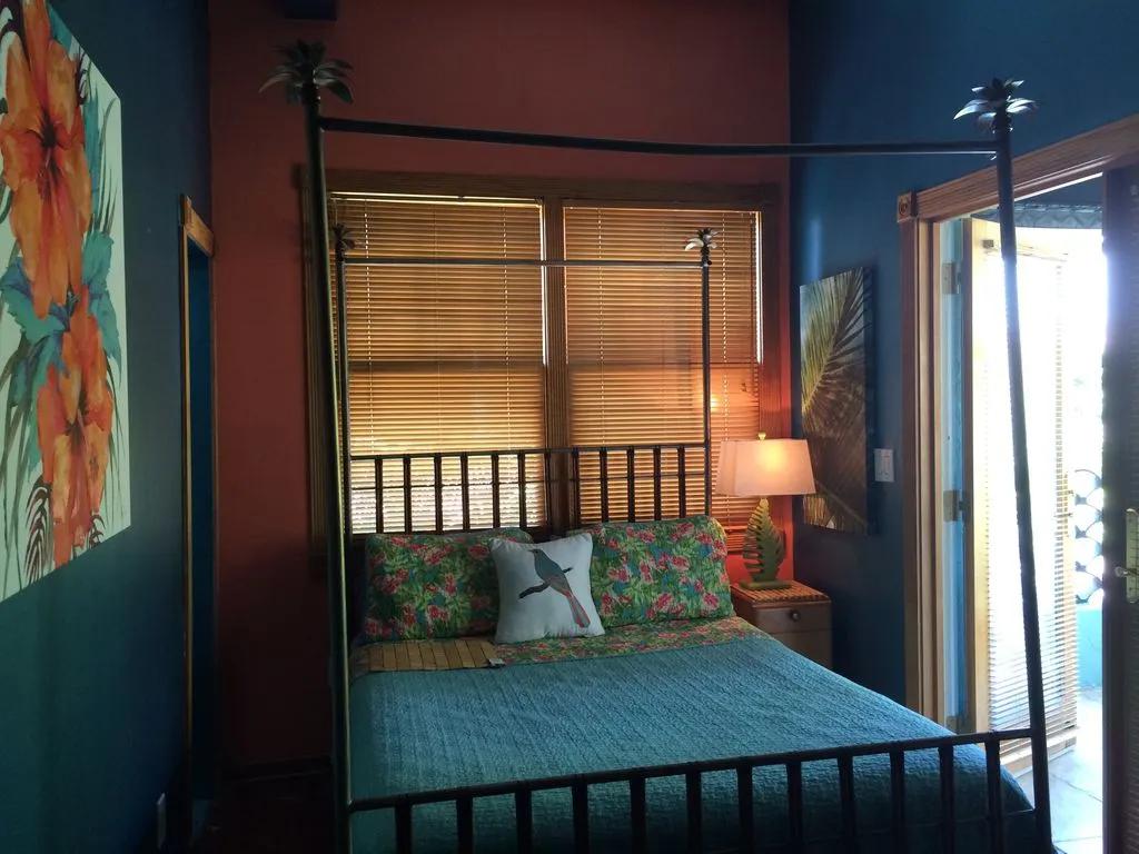 1 Bedroom House Rental in Hollywood Beach, Florida