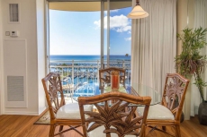 Aloha Condos, Ilikai Marina, Condo 1182, Oceanfront, AC
