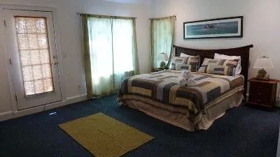 5 Bedrooms House Rental in Cape Charles, Virginia