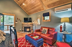 Dog-Friendly Weaverville Cabin on 17 Serene Acres