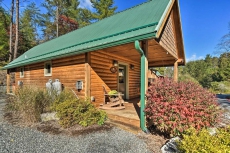 Scenic Asheville Area Cabin w/Fireplace & Hot Tub