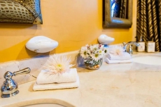 Luxurious, beachfront, elegant, 3 bedroom penthouse in Langosta.